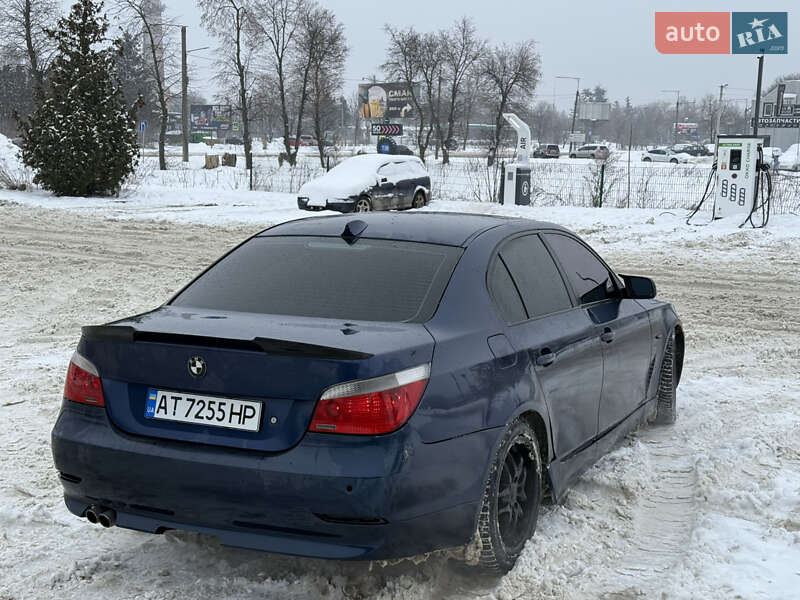 Седан BMW 5 Series 2004 в Каменец-Подольском