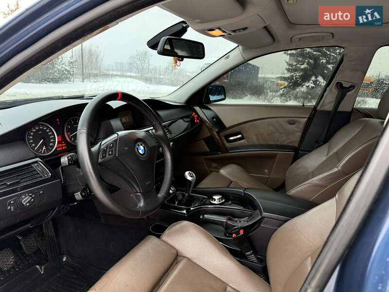 Седан BMW 5 Series 2004 в Каменец-Подольском