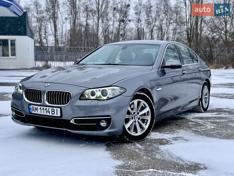 Седан BMW 5 Series 2015 в Житомире