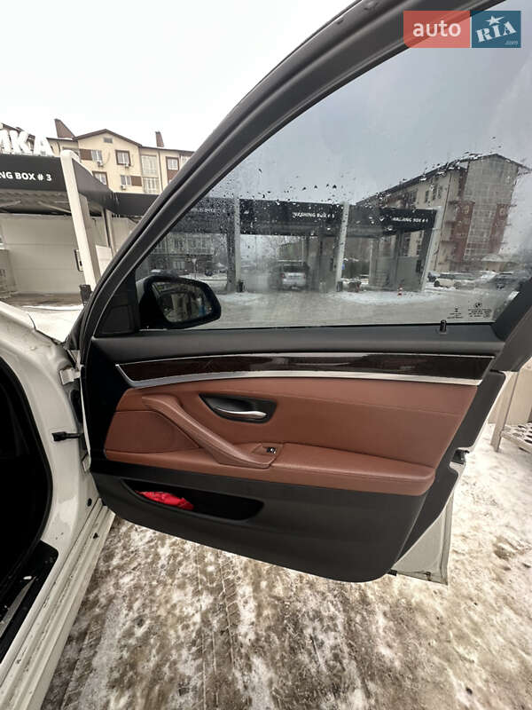 Седан BMW 5 Series 2014 в Киеве фото 14 Седан BMW 5 Series 2014 в Киеве