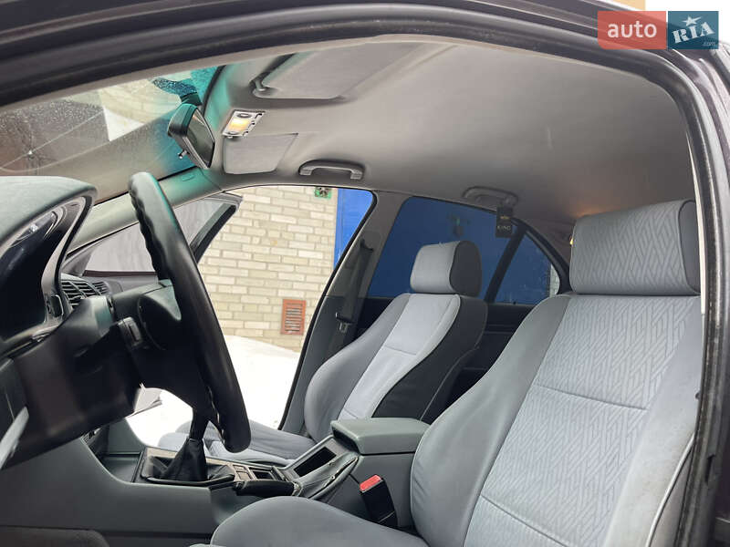 Седан BMW 5 Series 1998 в Тернополе