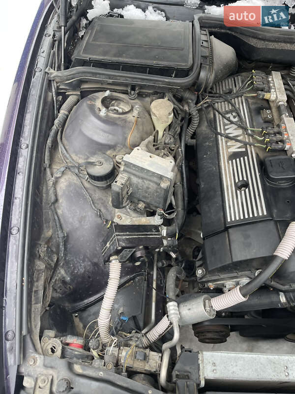 Седан BMW 5 Series 1998 в Тернополе