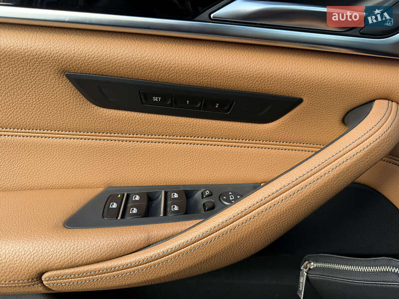 Седан BMW 5 Series 2018 в Киеве