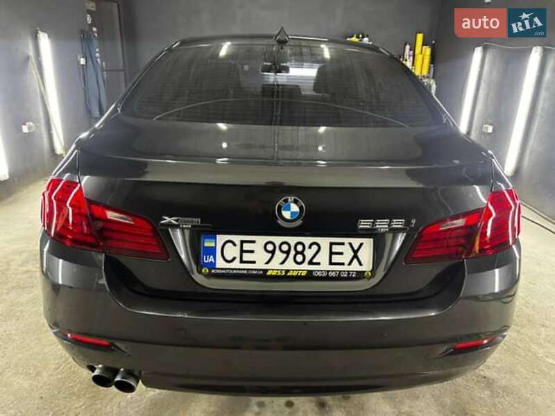 Седан BMW 5 Series 2015 в Чернівцях
