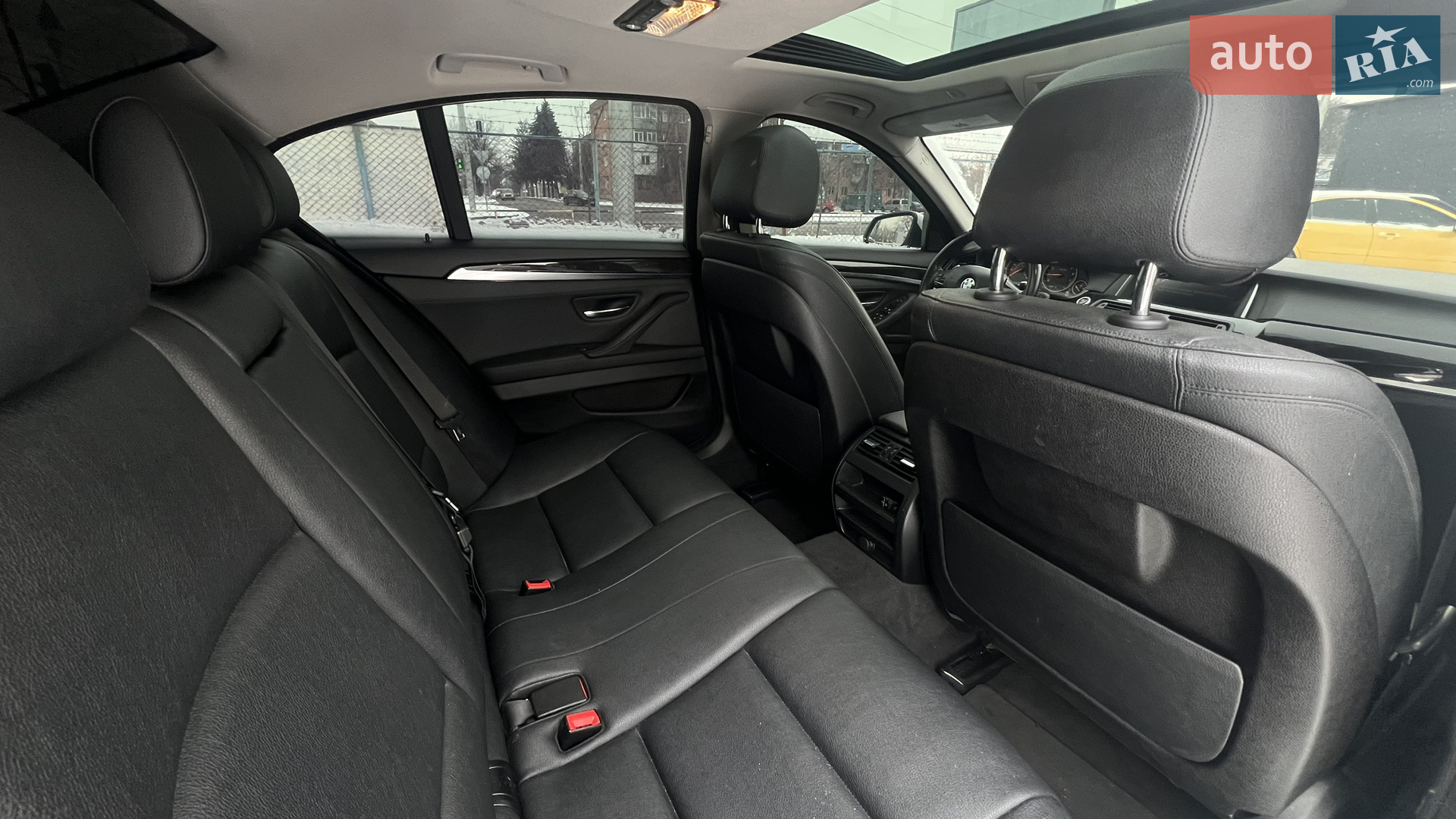 2016 BMW 5er - мініатюра 18
