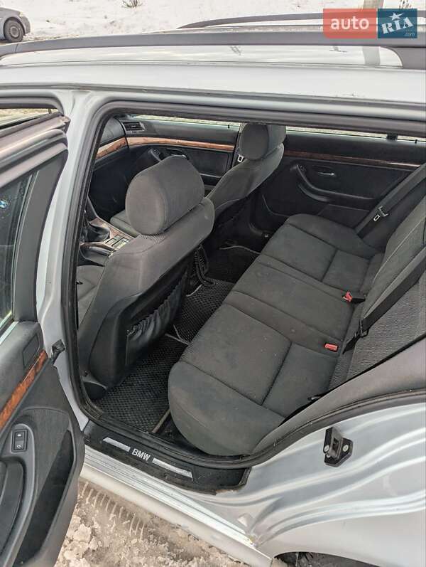 Универсал BMW 5 Series 2000 в Ровно