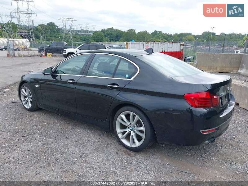 Седан BMW 5 Series 2013 в Львове