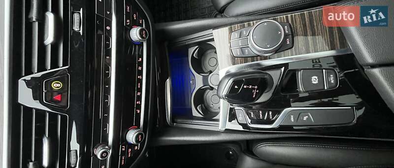 Седан BMW 5 Series 2018 в Виннице