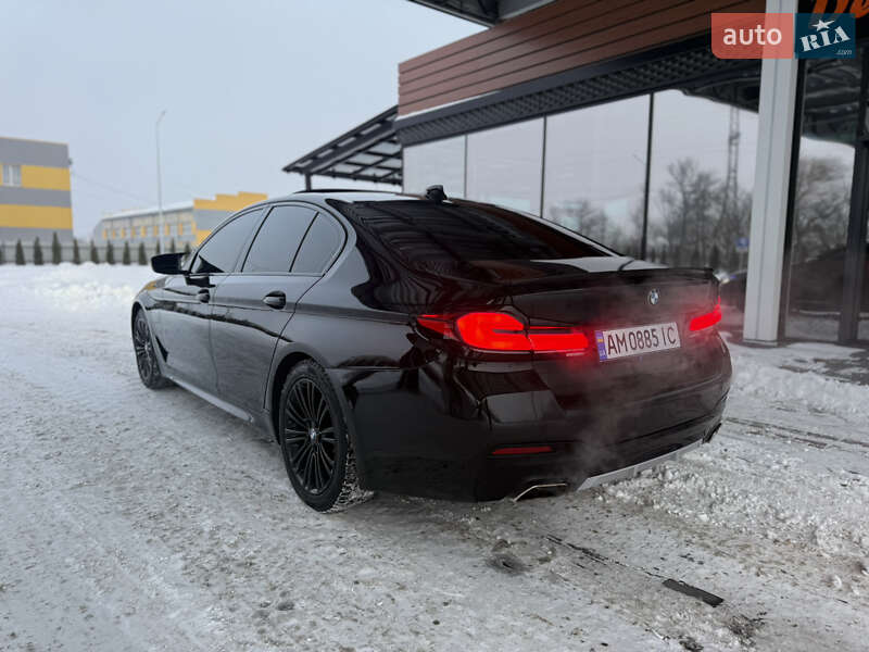 Седан BMW 5 Series 2017 в Звягеле