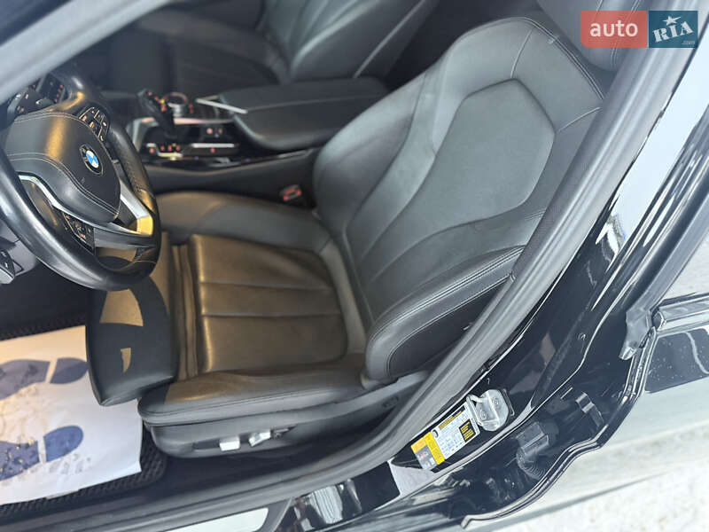 Седан BMW 5 Series 2017 в Звягеле