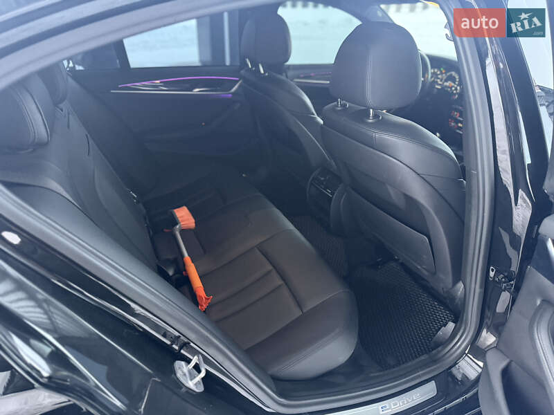 Седан BMW 5 Series 2017 в Звягеле