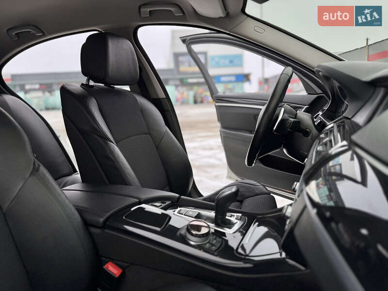 Седан BMW 5 Series 2012 в Киеве