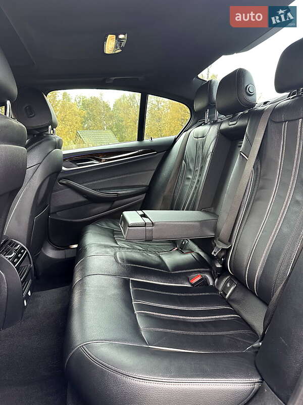 Седан BMW 5 Series 2017 в Днепре