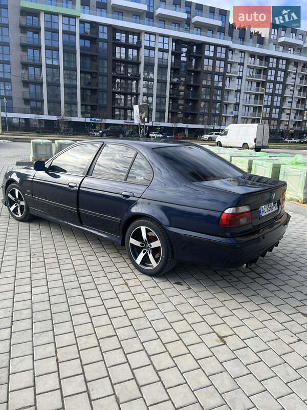 Седан BMW 5 Series 2001 в Ужгороді