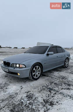 Седан BMW 5 Series 2002 в Чернівцях