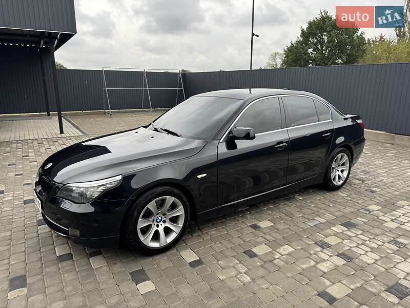 Седан BMW 5 Series 2007 в Виннице