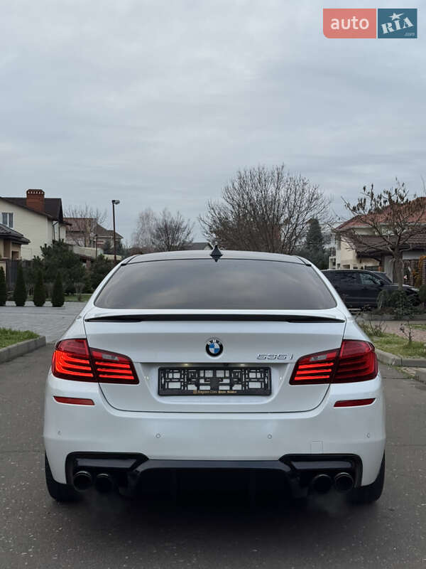 Седан BMW 5 Series 2014 в Одессе