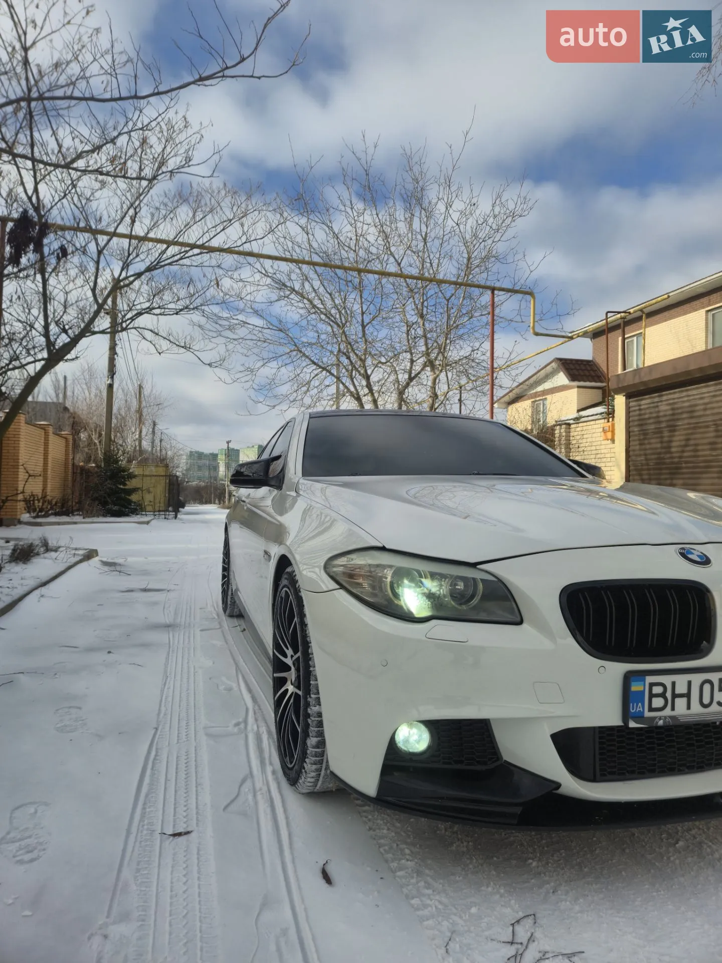 2011 BMW 5er - мініатюра 2