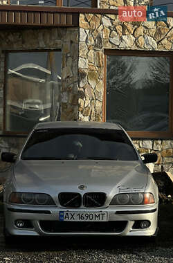 Седан BMW 5 Series 2001 в Хусте