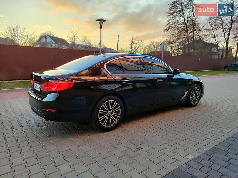 Седан BMW 5 Series 2018 в Ивано-Франковске