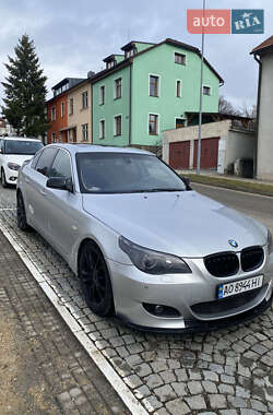 Седан BMW 5 Series 2003 в Мукачево
