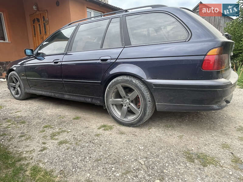Универсал BMW 5 Series 2001 в Львове