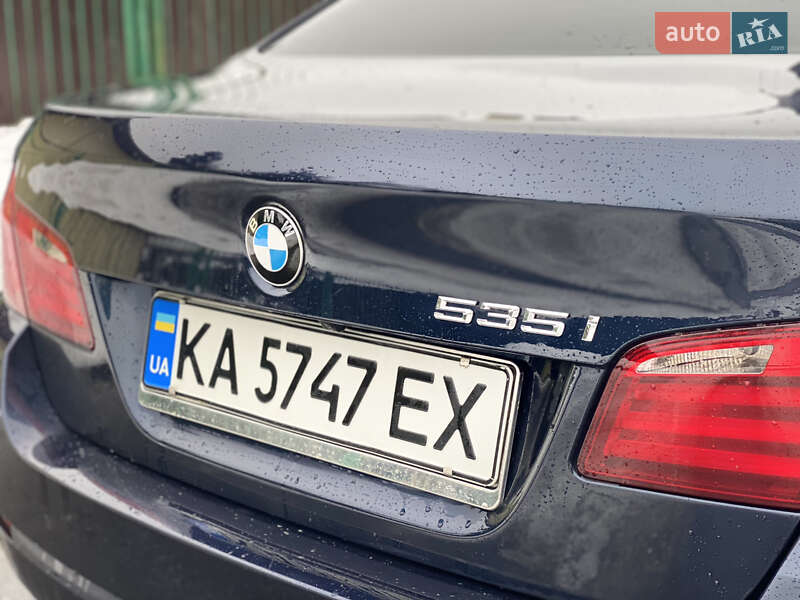 Седан BMW 5 Series 2011 в Стрые