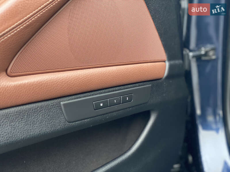 Седан BMW 5 Series 2011 в Стрые