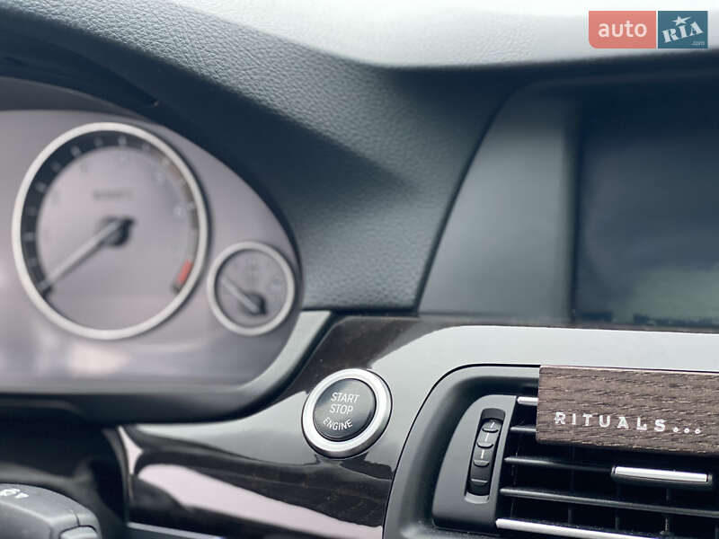 Седан BMW 5 Series 2011 в Стрые