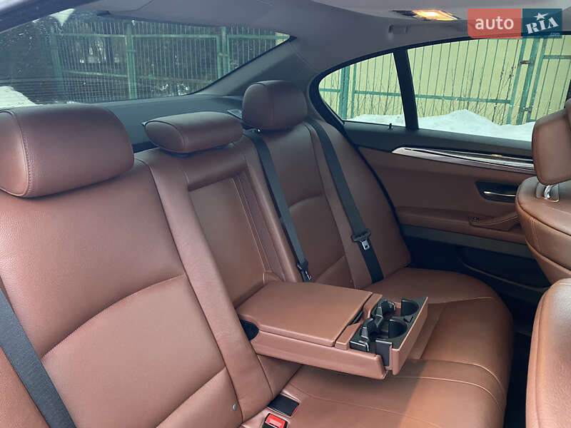 Седан BMW 5 Series 2011 в Стрые