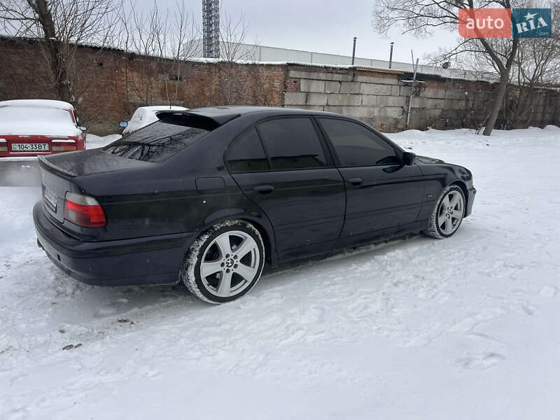 Седан BMW 5 Series 2000 в Виннице