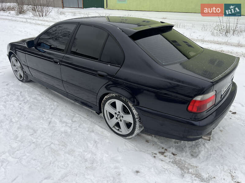 Седан BMW 5 Series 2000 в Виннице