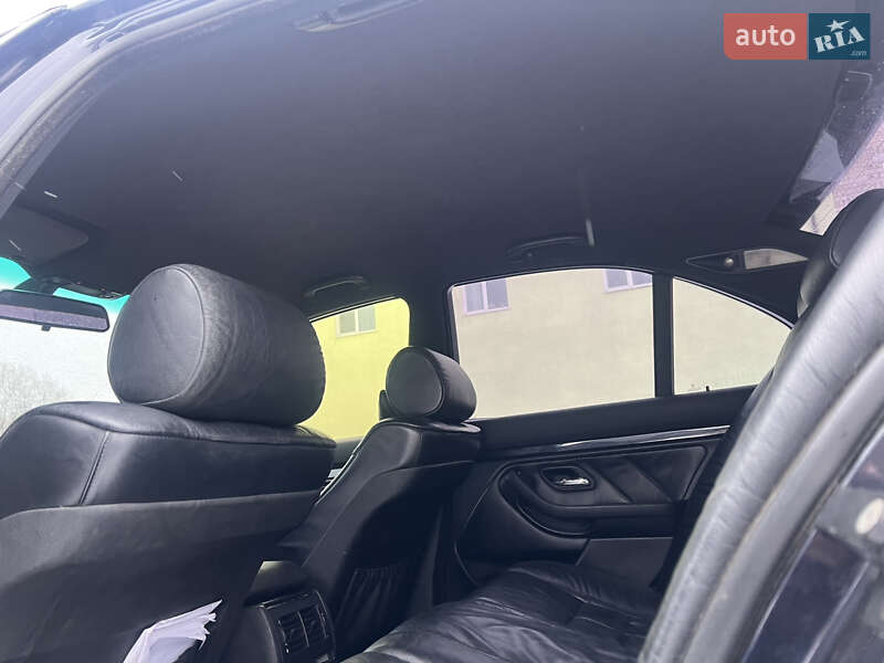 Седан BMW 5 Series 2000 в Виннице
