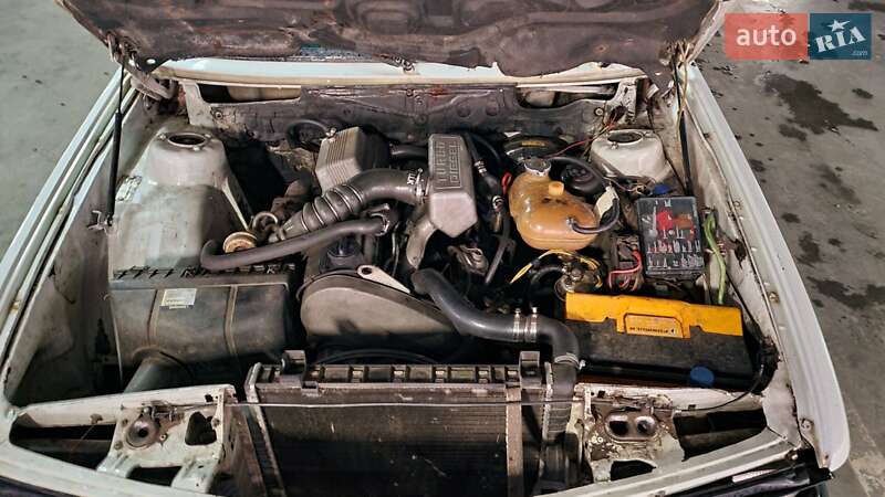 Седан BMW 5 Series 1987 в Львове