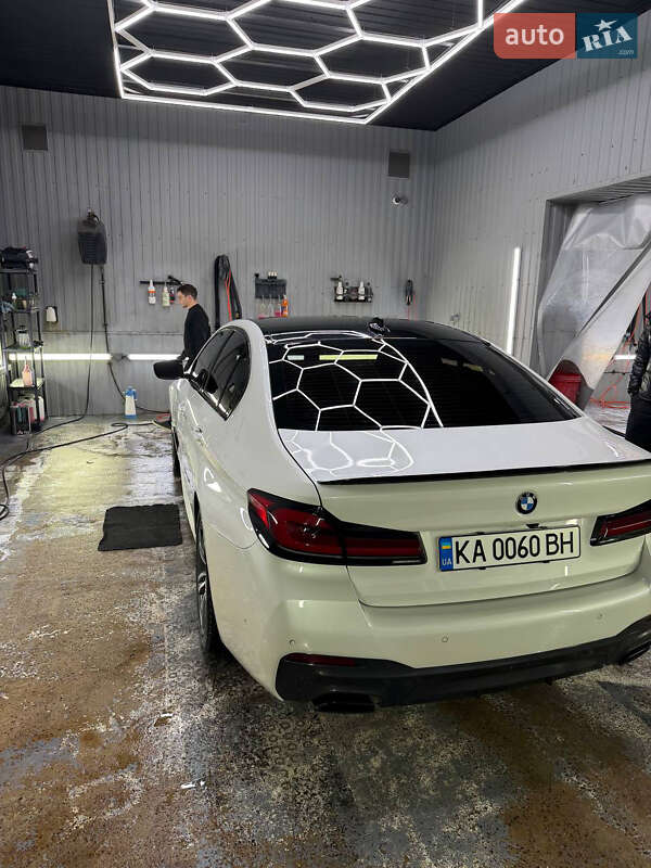 Седан BMW 5 Series 2020 в Киеве