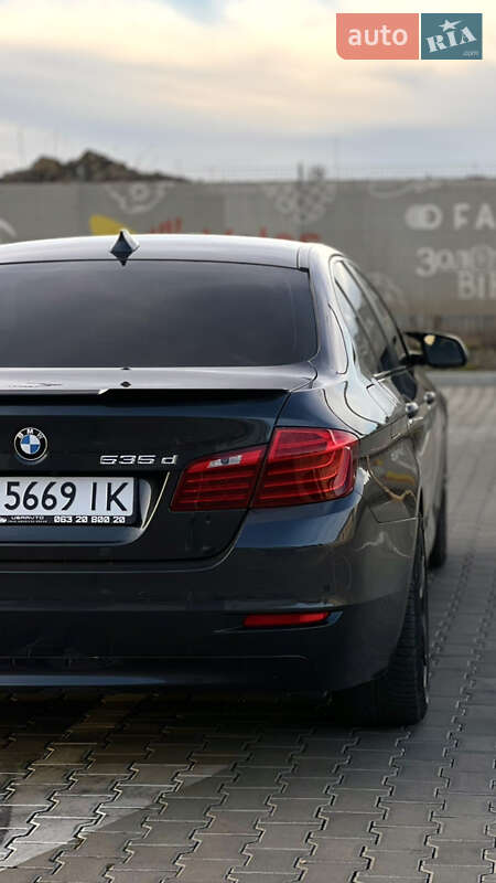 Седан BMW 5 Series 2015 в Ивано-Франковске
