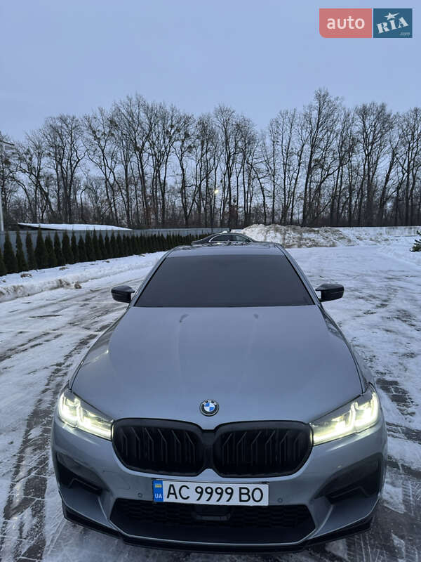 Седан BMW 5 Series 2017 в Луцке