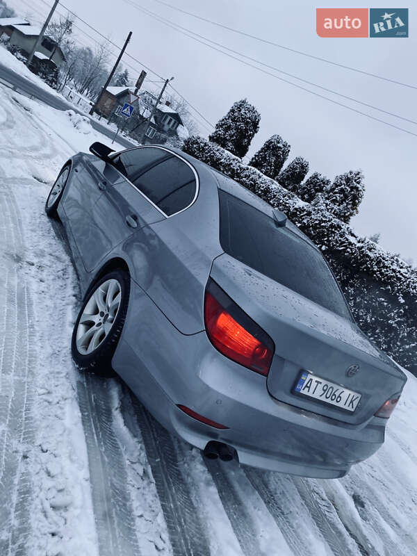 Седан BMW 5 Series 2004 в Долине