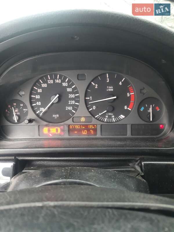 Универсал BMW 5 Series 1998 в Кицмани