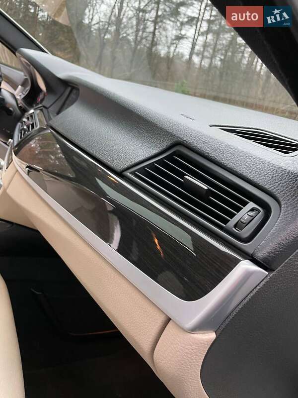 Седан BMW 5 Series 2011 в Львове