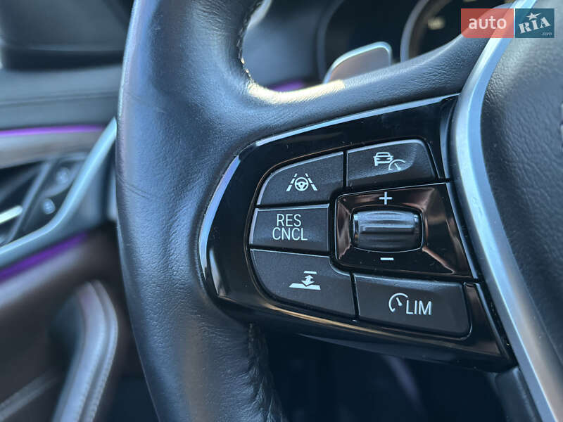 Седан BMW 5 Series 2017 в Барышевке