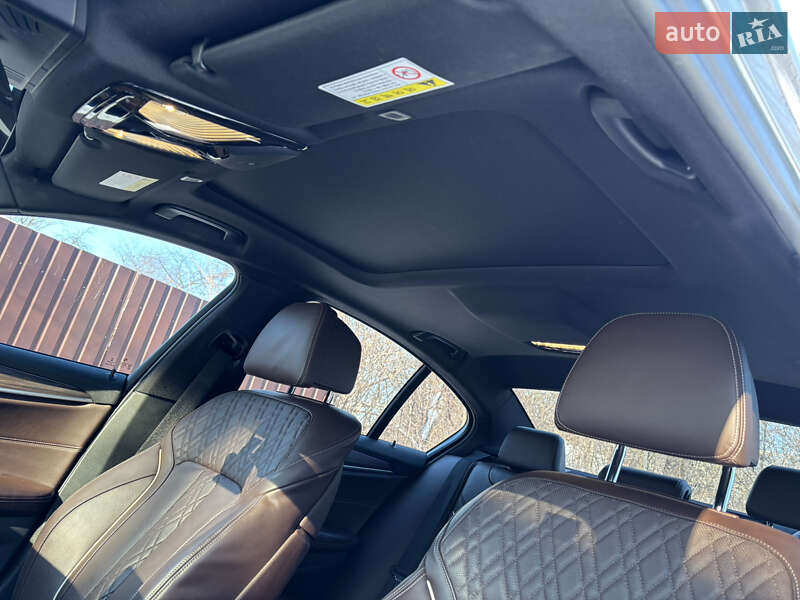 Седан BMW 5 Series 2017 в Барышевке