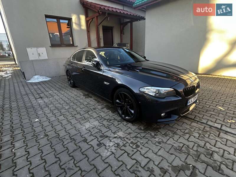 Седан BMW 5 Series 2015 в Киеве