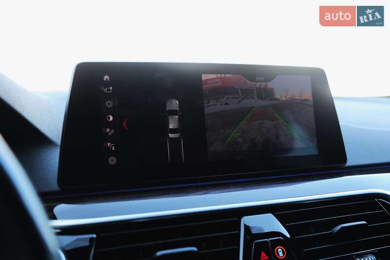 Седан BMW 5 Series 2018 в Киеве