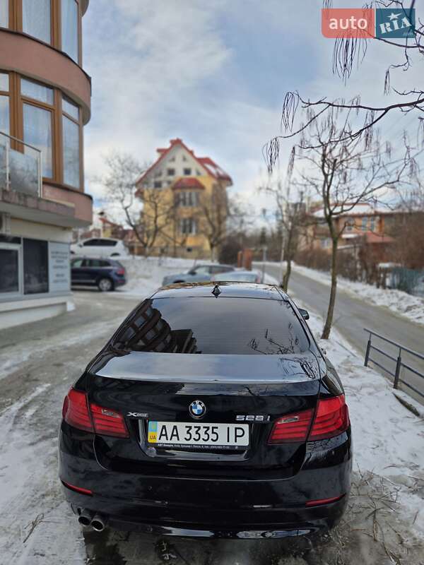 Седан BMW 5 Series 2012 в Киеве
