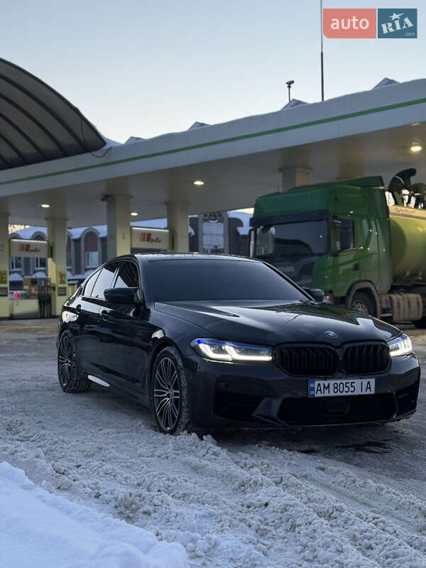 Седан BMW 5 Series 2017 в Житомире