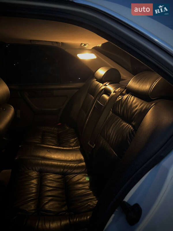 Седан BMW 5 Series 1989 в Запорожье