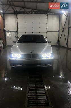 Седан BMW 5 Series 1998 в Хмельницькому