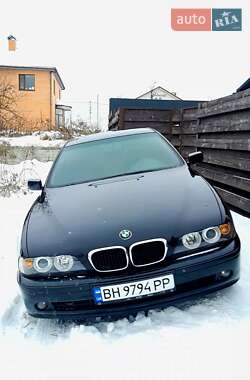 Седан BMW 5 Series 2002 в Киеве