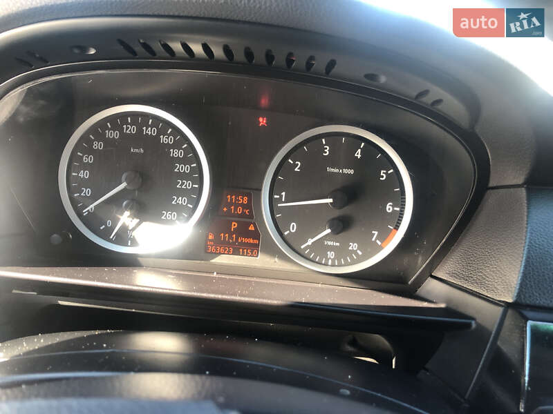 Седан BMW 5 Series 2004 в Косове